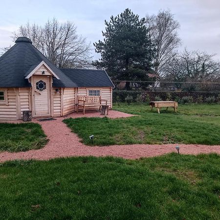 Les Cabanes Du Grand Nord Pradines  Esterno foto