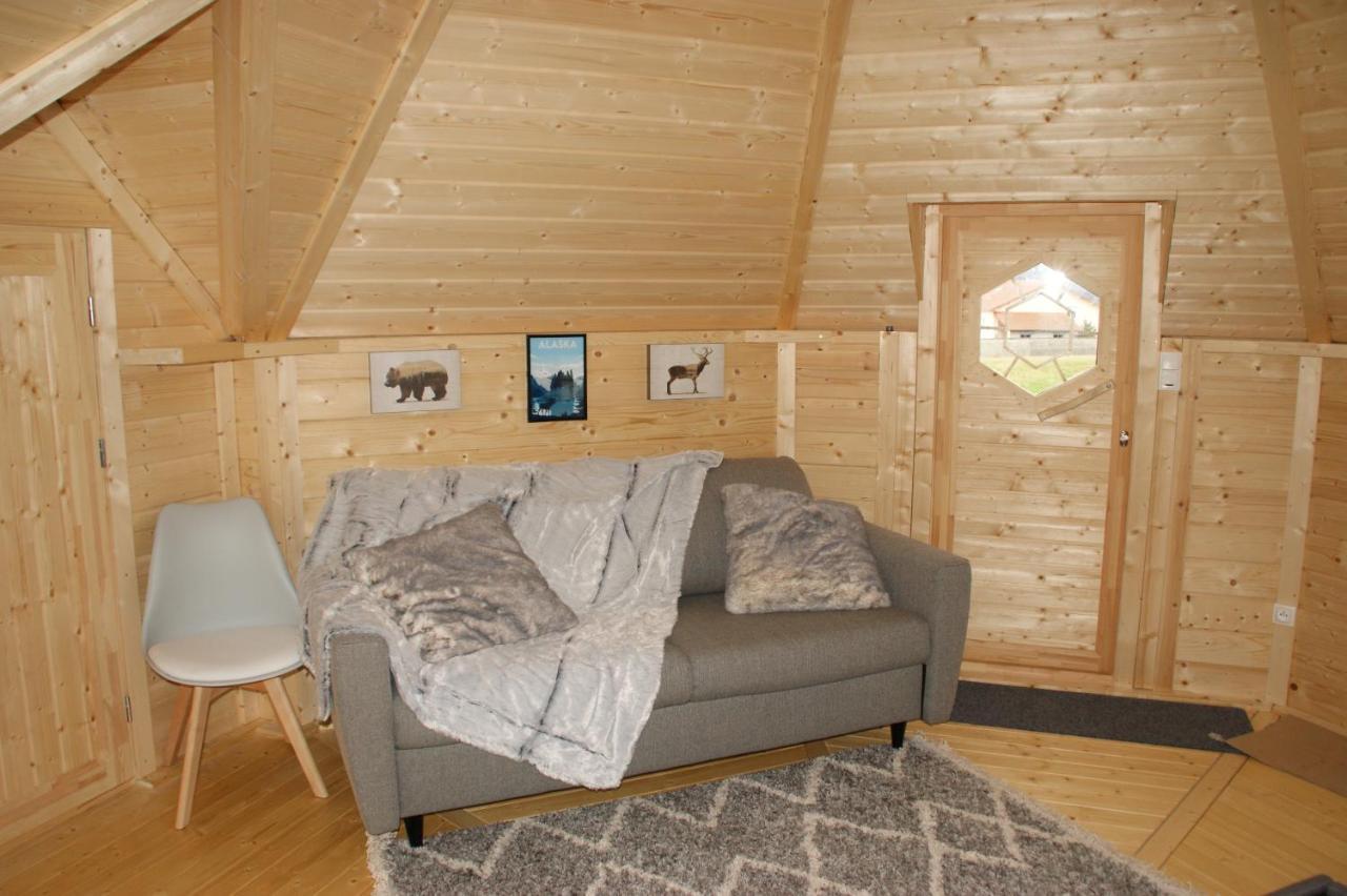 Les Cabanes Du Grand Nord Pradines  Esterno foto