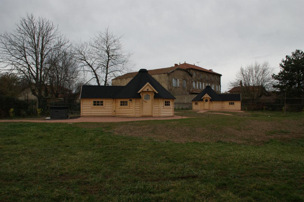 Les Cabanes Du Grand Nord Pradines  Esterno foto