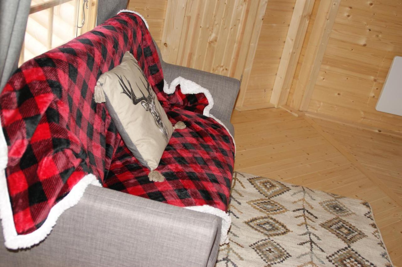 Les Cabanes Du Grand Nord Pradines  Esterno foto
