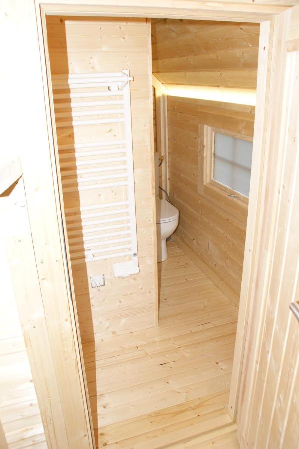 Les Cabanes Du Grand Nord Pradines  Esterno foto