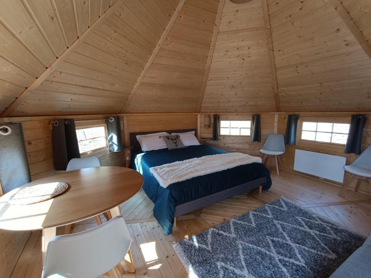 Les Cabanes Du Grand Nord Pradines  Esterno foto