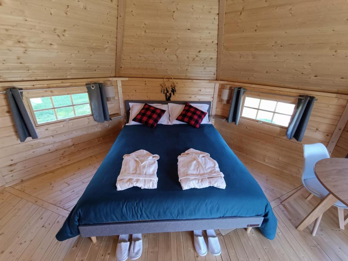 Les Cabanes Du Grand Nord Pradines  Esterno foto