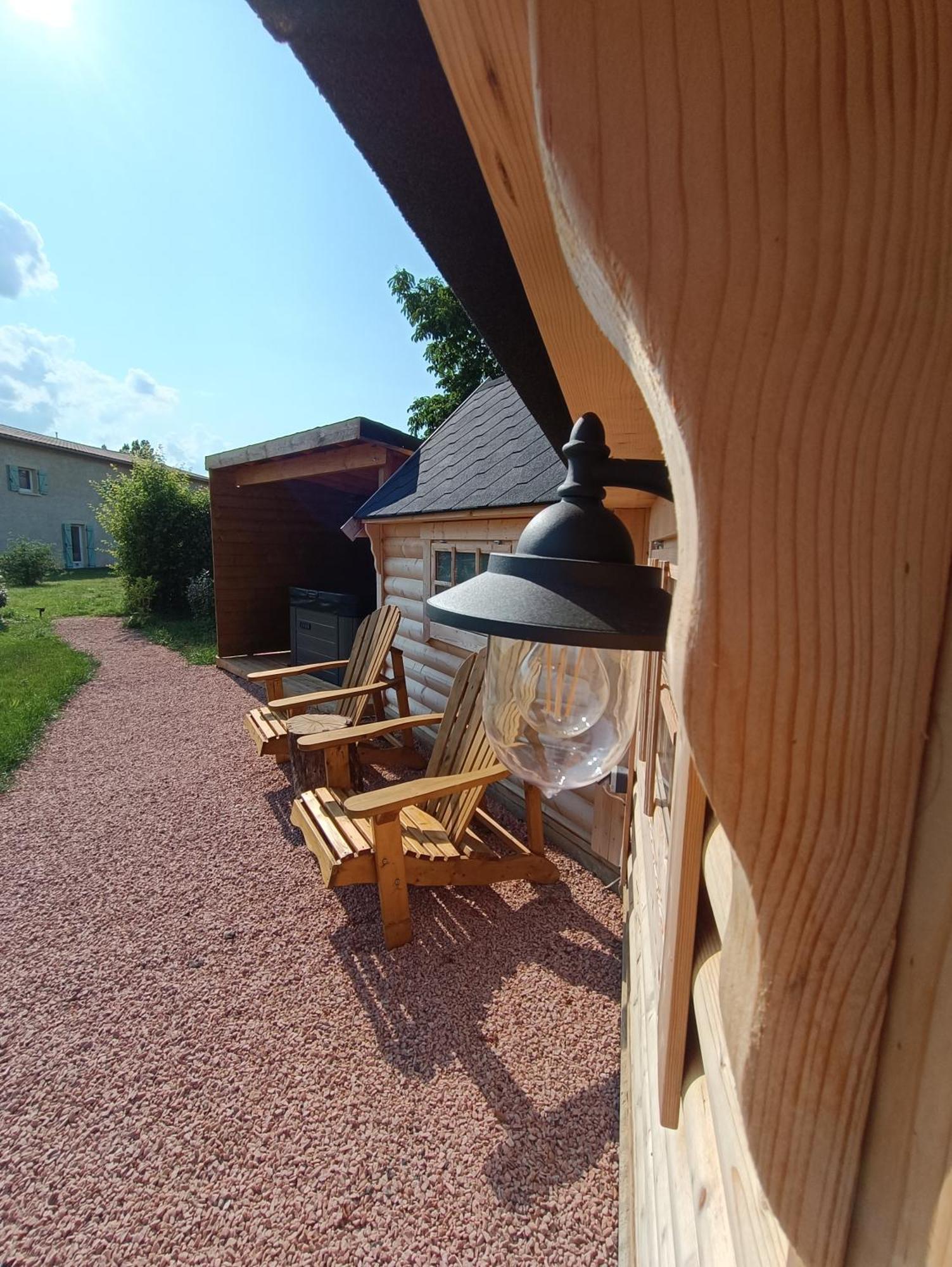 Les Cabanes Du Grand Nord Pradines  Esterno foto